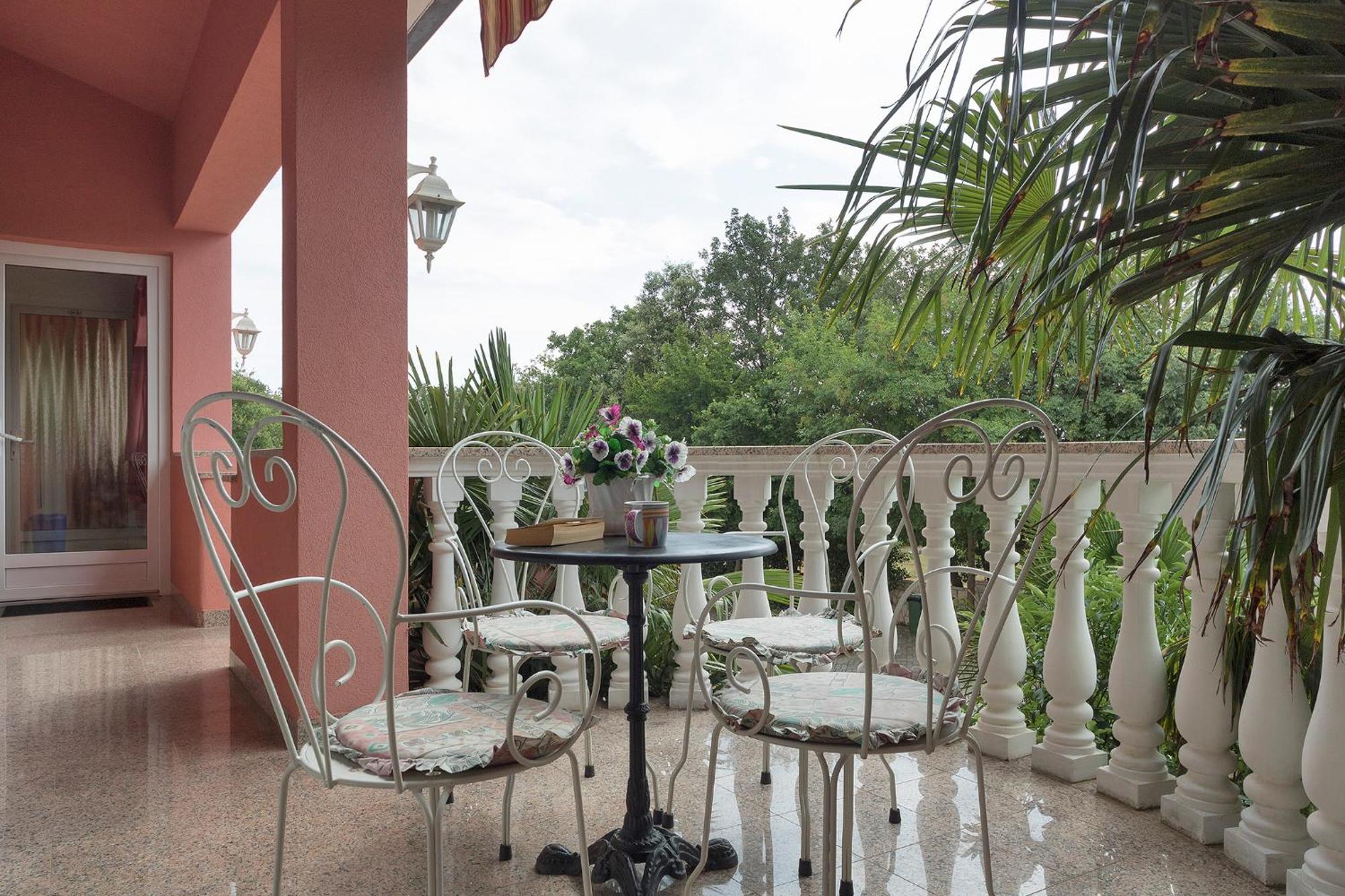 Apartments And Rooms Villa Chiara Krnica Exteriér fotografie